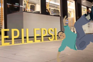 Fotografi av T-banen i Oslo med teksten "epilepsi" skrevet på bildet og illustrasjon av en mann som faller.