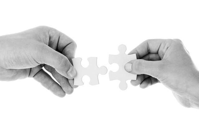 hands-20333_640