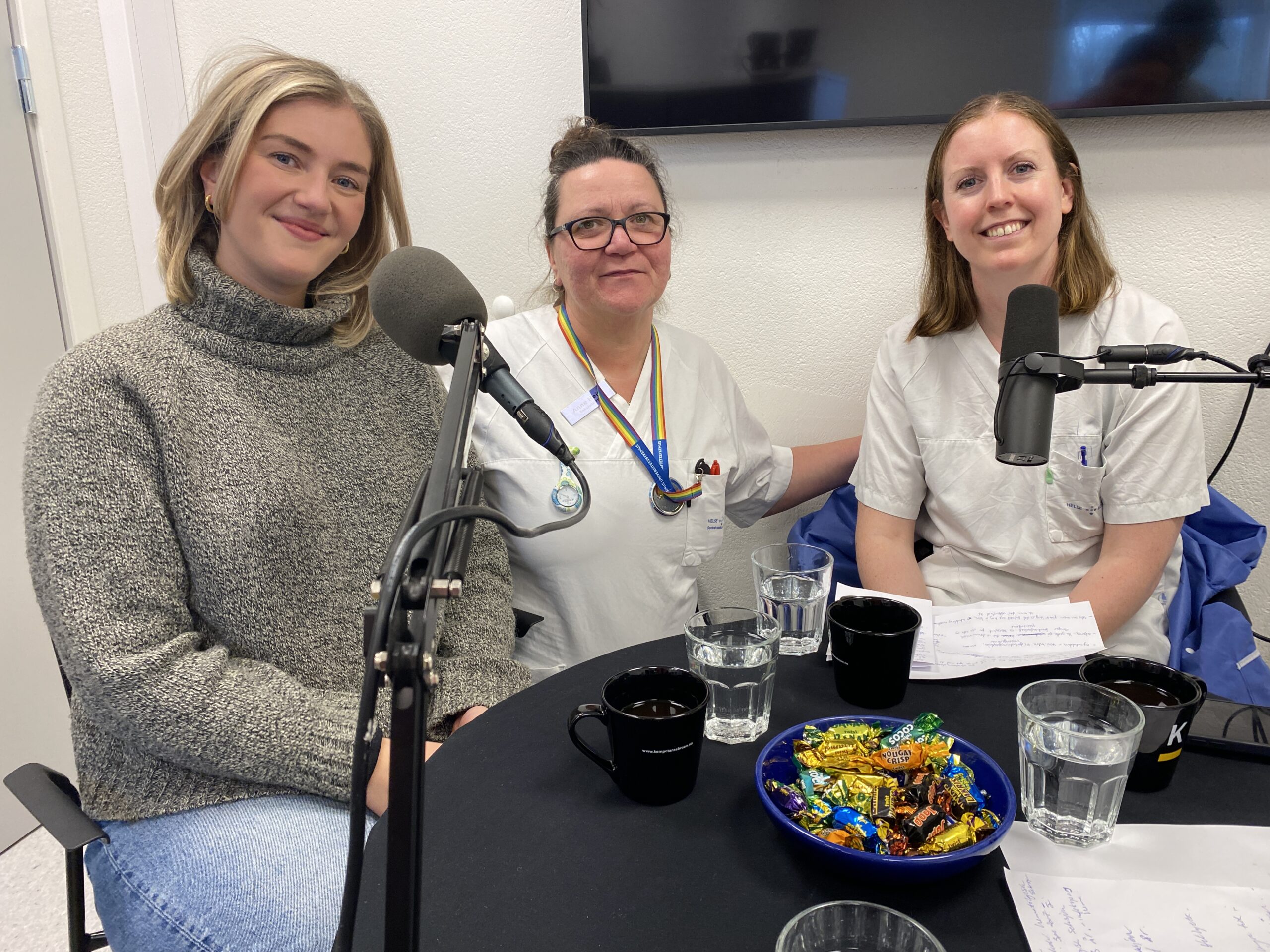 3 sykepleiere: Maria, Anne Heidi, og Linda fra sengepost på Ahus