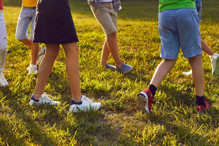 Bilde av barn som leker. Foto: Shutterstock