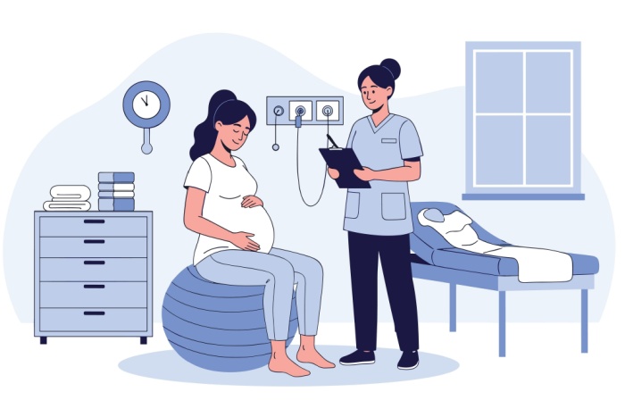 En gravid kvinne sittende på en øvelsesball mens hun er i konsultasjon med helsepersonell. I bakgrunnen ses undersøkelsesbenk, vindu samt annet medisinskteknisk utstyr.